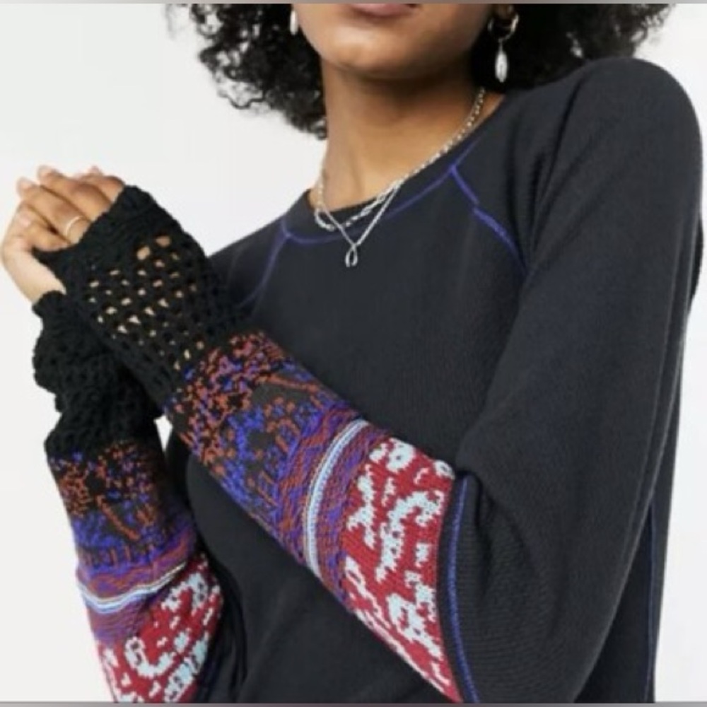 Free People In The Mix Cuff Thermal Top Crochet Knit Size XS Navy Combo NWT